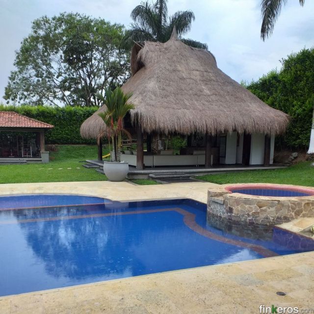 Casa  Campestre Amoblada cerca Hacienda San Jose  Pereira - Finca en Pereira, Risaralda